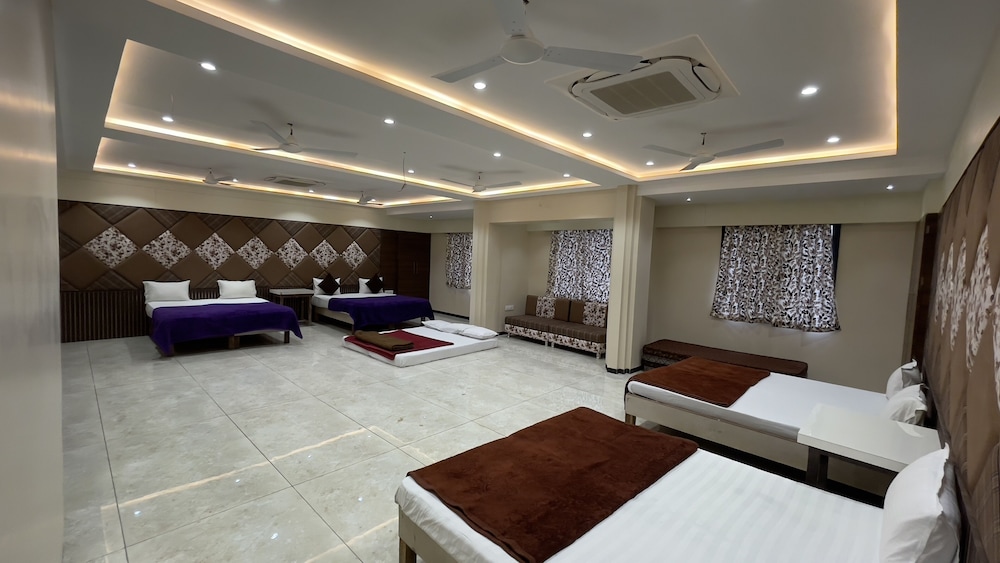 Hotel Shreeram 23/37