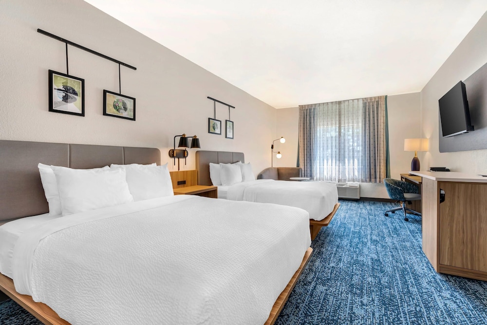 Sleep Inn Cedar Hill, TX 16/51