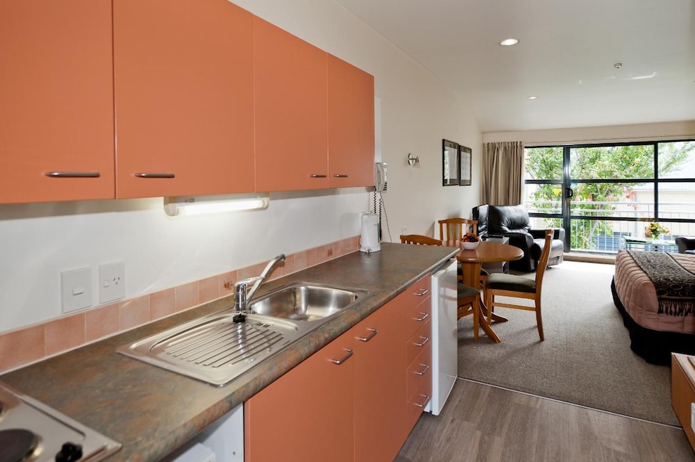 Country Glen Lodge 13/69