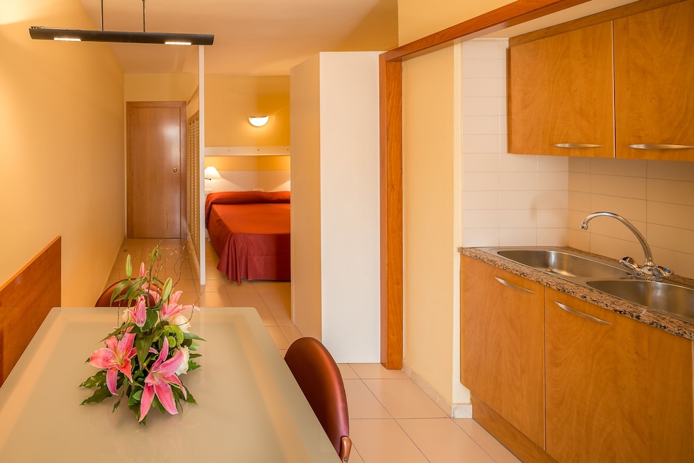 Aparthotel Bertran 13/109