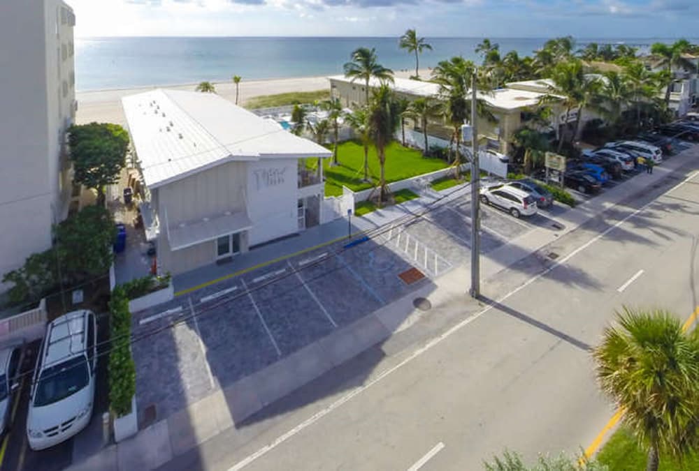 Tides Inn Hotel 16/39