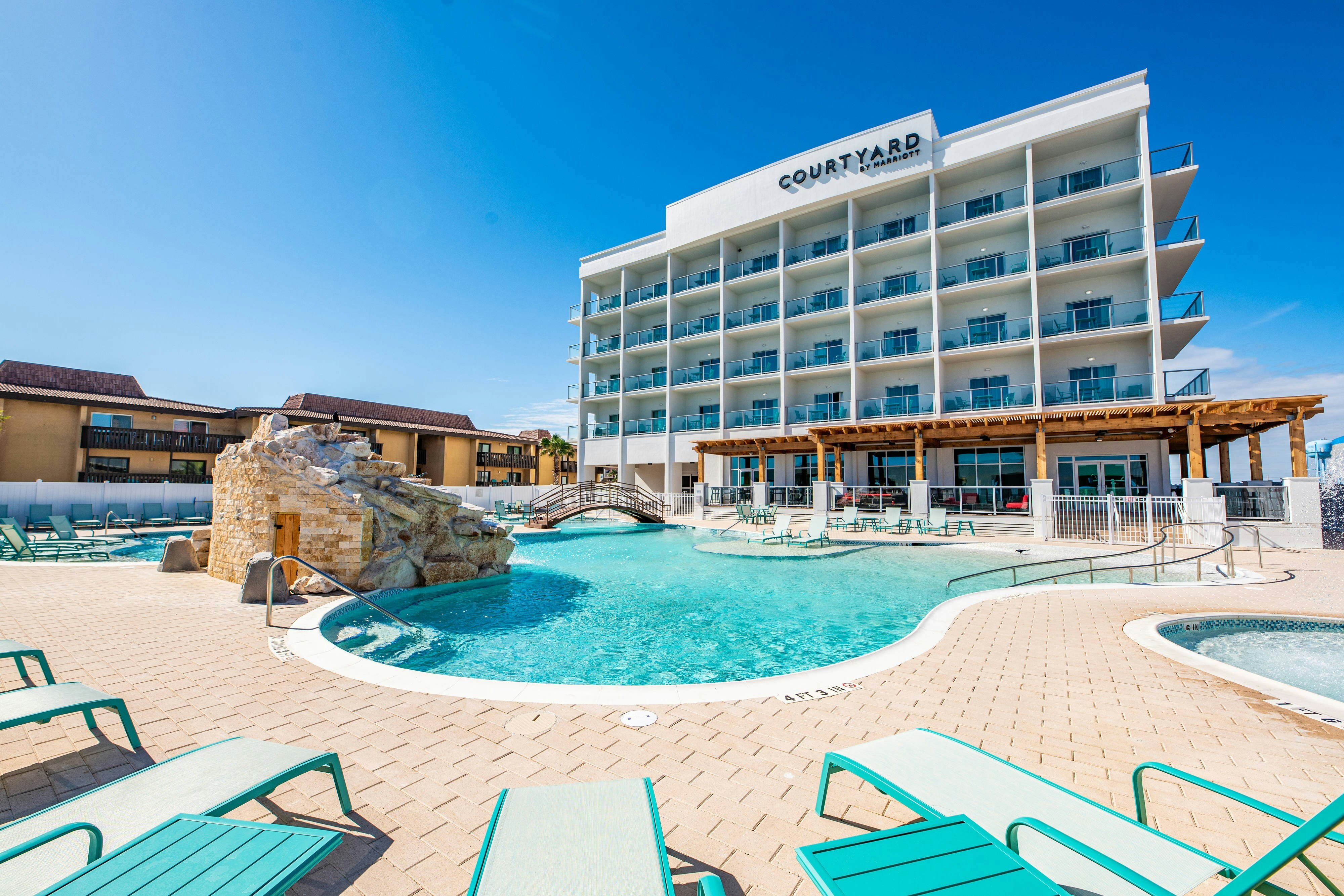 Courtyard by Marriott South Padre Island 4/62