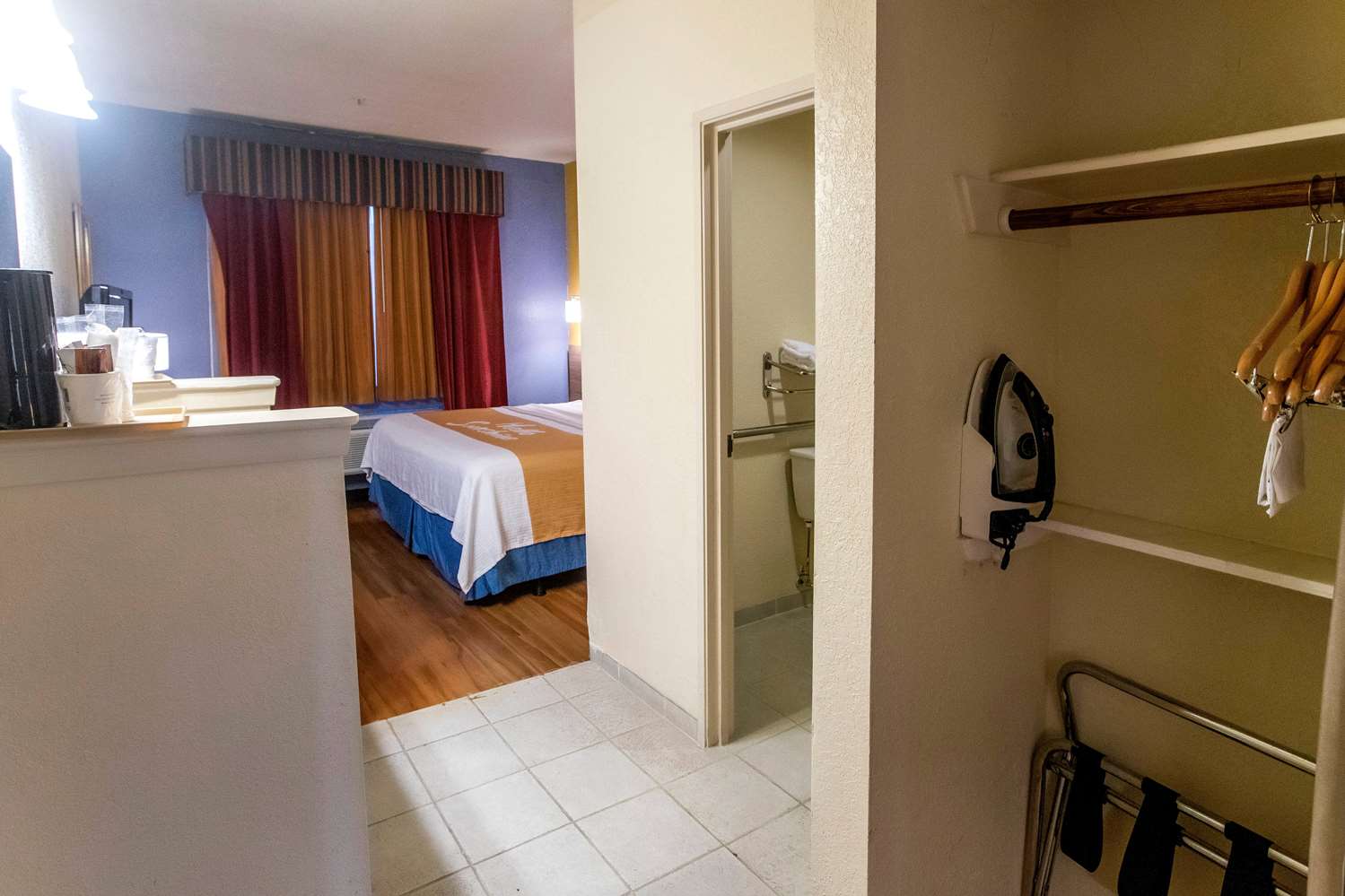 Days Inn & Suites By Wyndham Houston North/Aldine 68/68