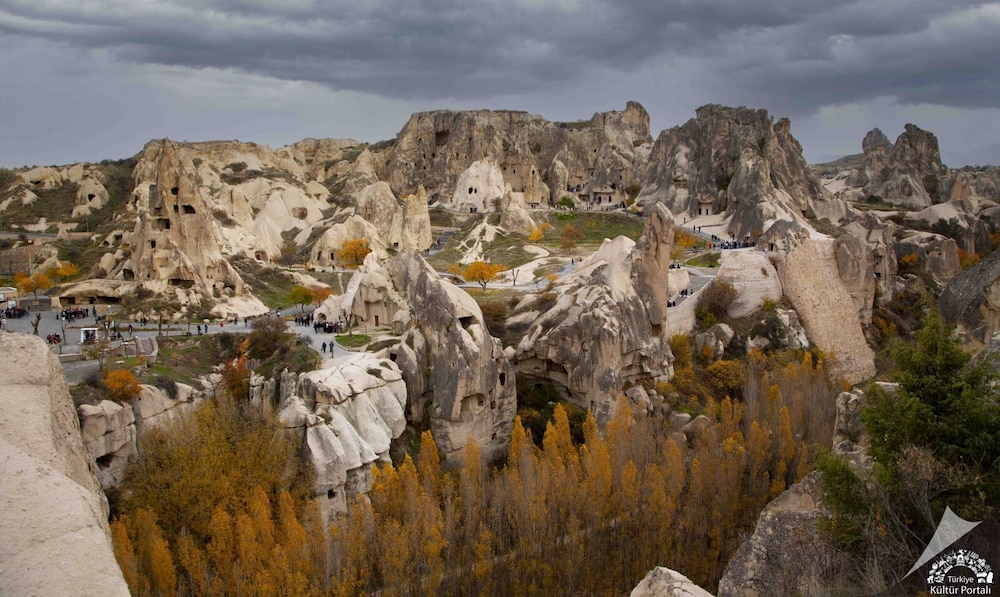 Casia Cave Suites 42/50