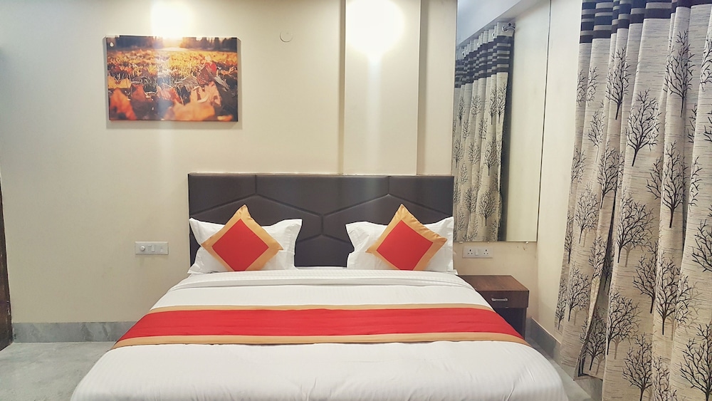 Hotel Delhi Aerocity 37/75