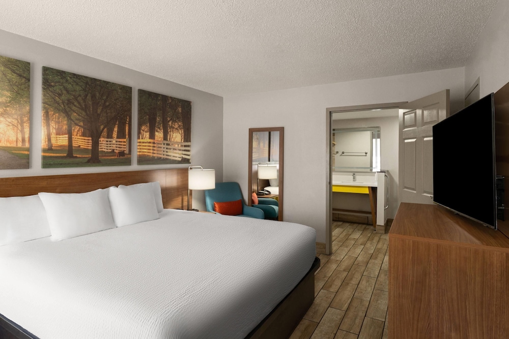 Days Inn by Wyndham Clanton, AL 13/40
