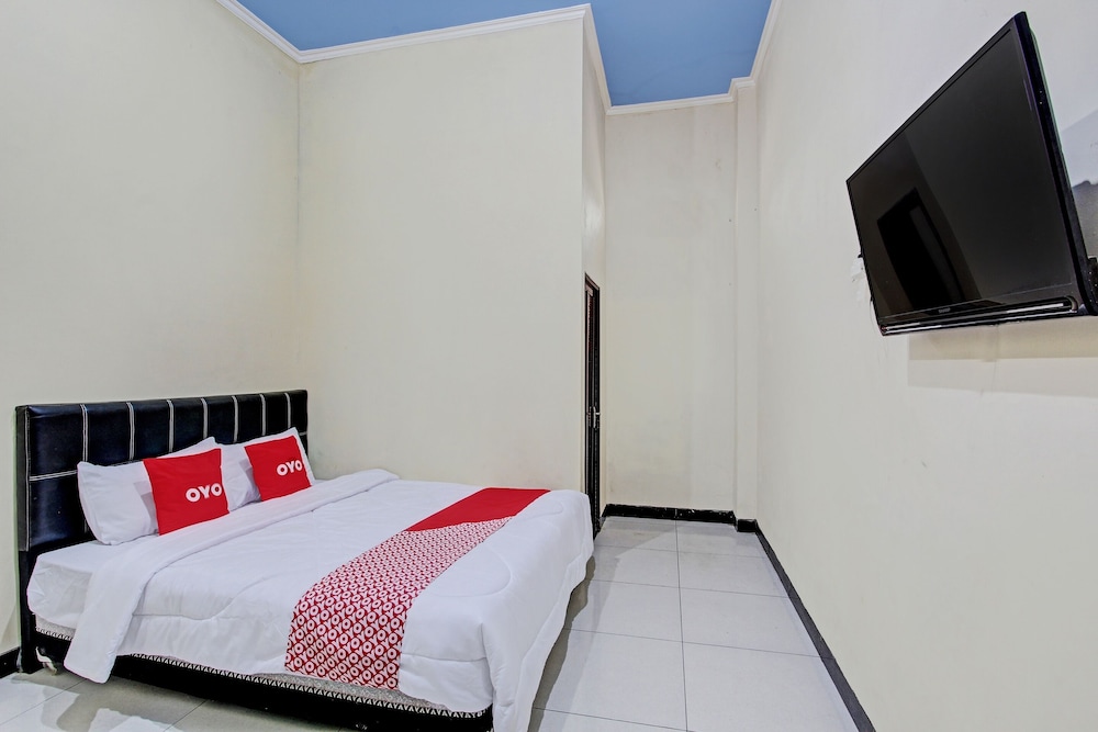 Hotel O Solo near Solo Safari formerly RR Guesthouse 24/55