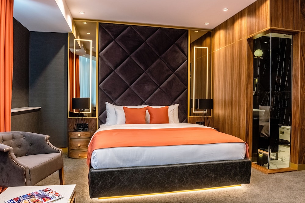 Hotel Pupin 18/52