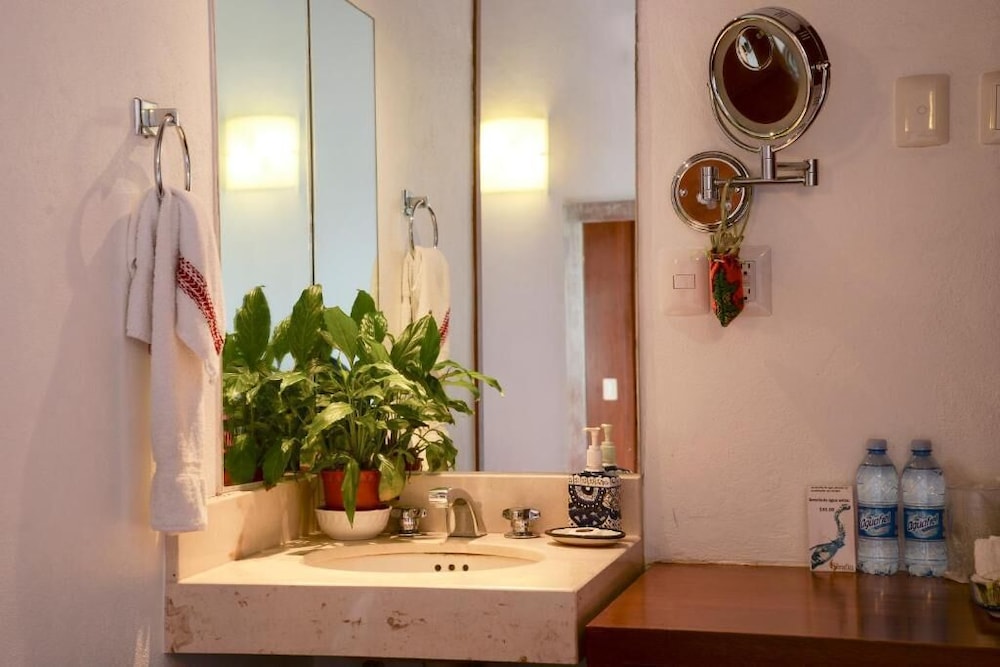 EL SERAFIN HOTEL BOUTIQUE 9/80