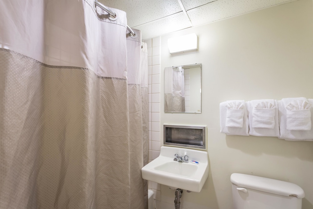 Motel6 Butte, MT - Historic City Center 56/59