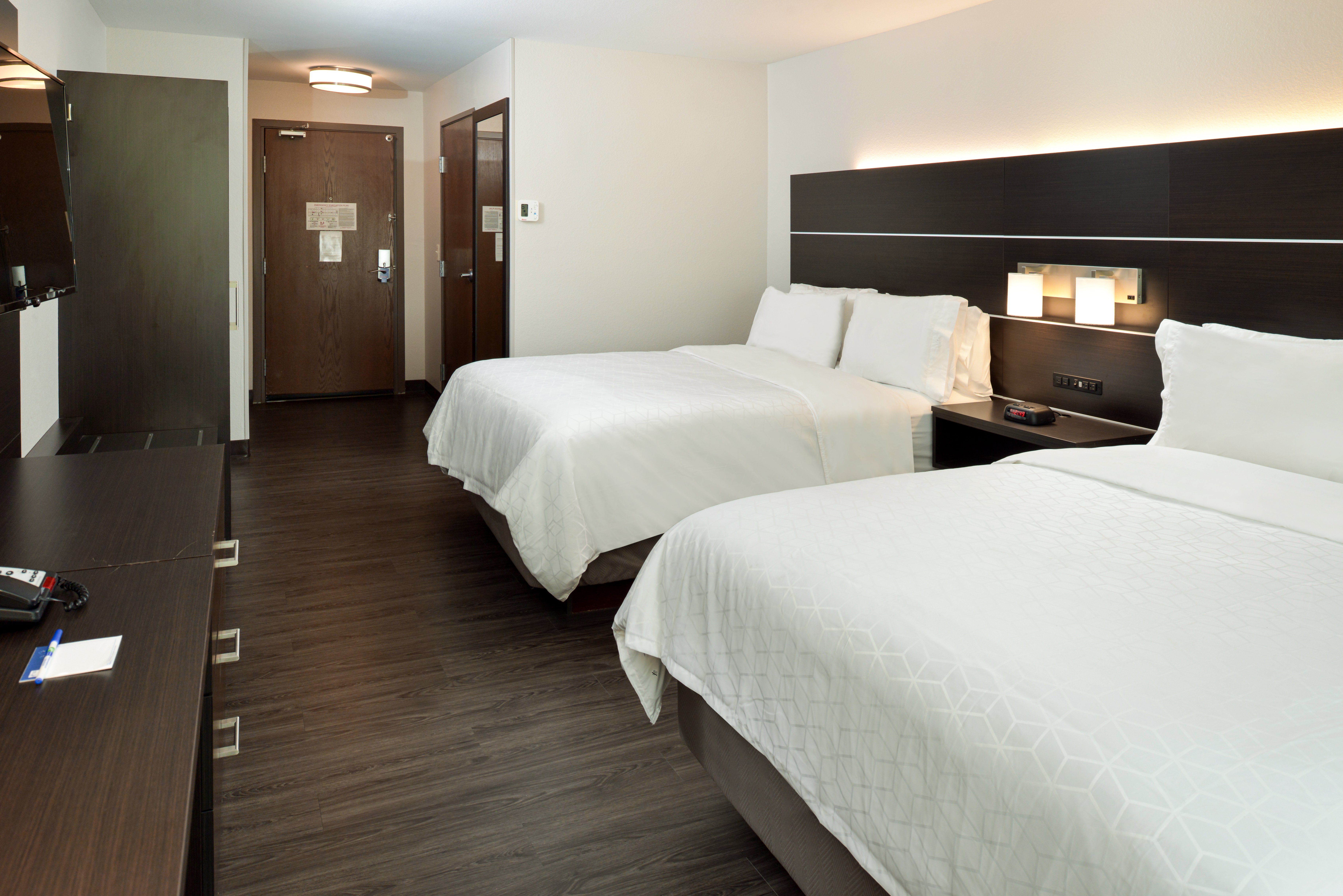 غرفة بسريرين كوين، Holiday Inn Express Hotel And Suites Pueblo North 2/6