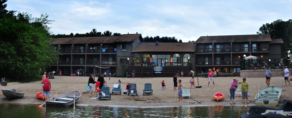 Baker Apos S Sunset Bay Resort 3/64