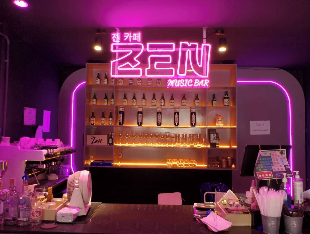 Thezen Hotel 3/19