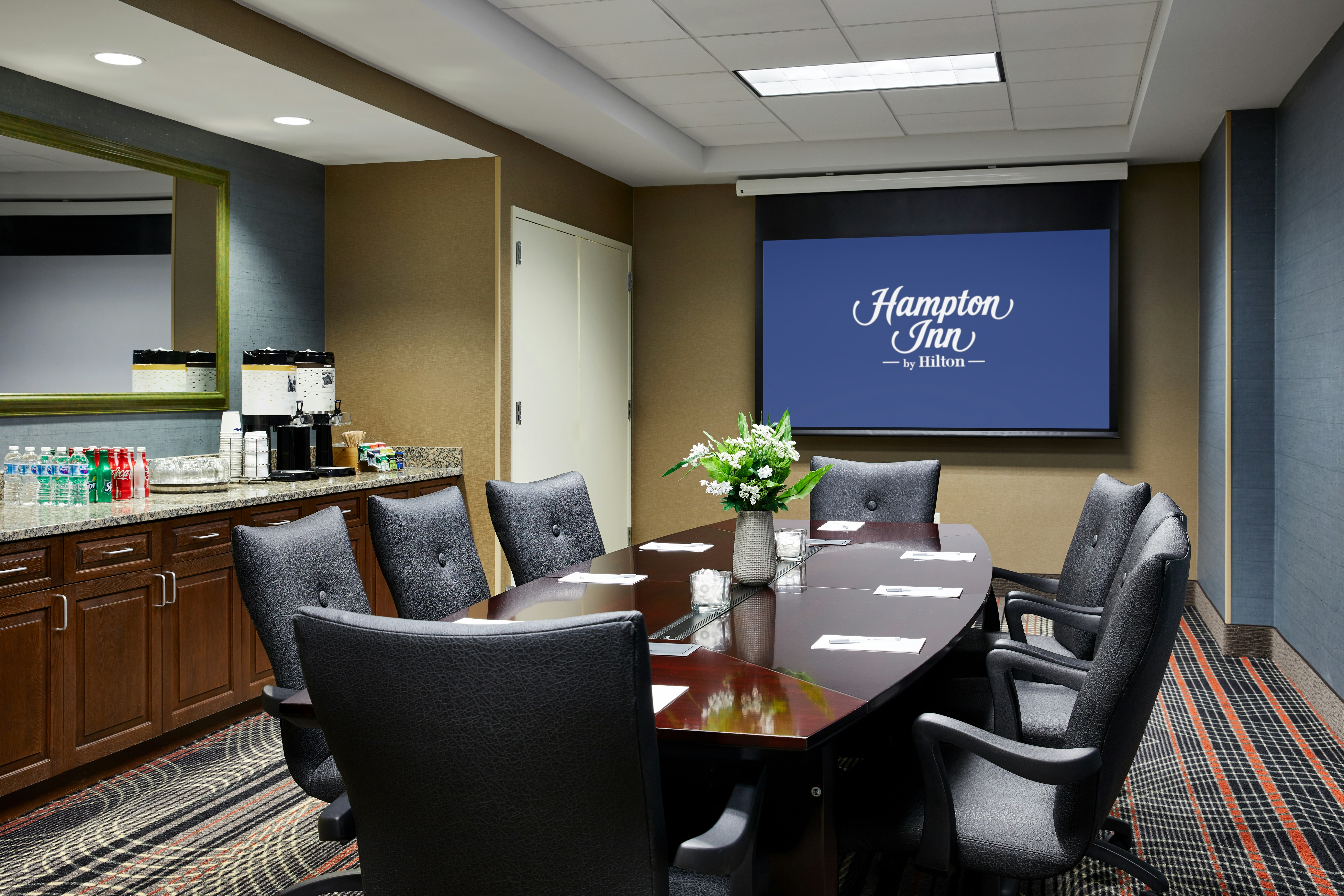 Hampton Inn & Suites Chicago/Mt. Prospect 12/17