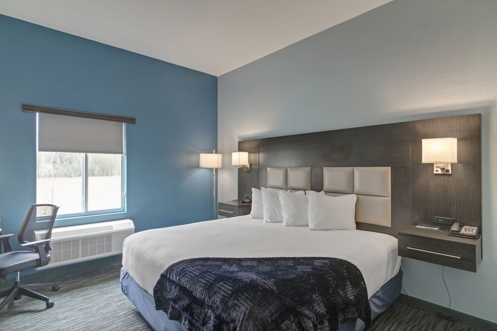 Iris Garden Inn 6/54