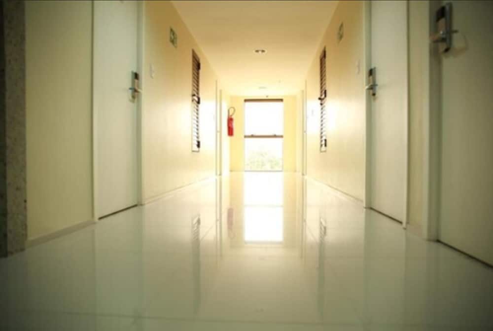 STAY INN HOTEL 52/53