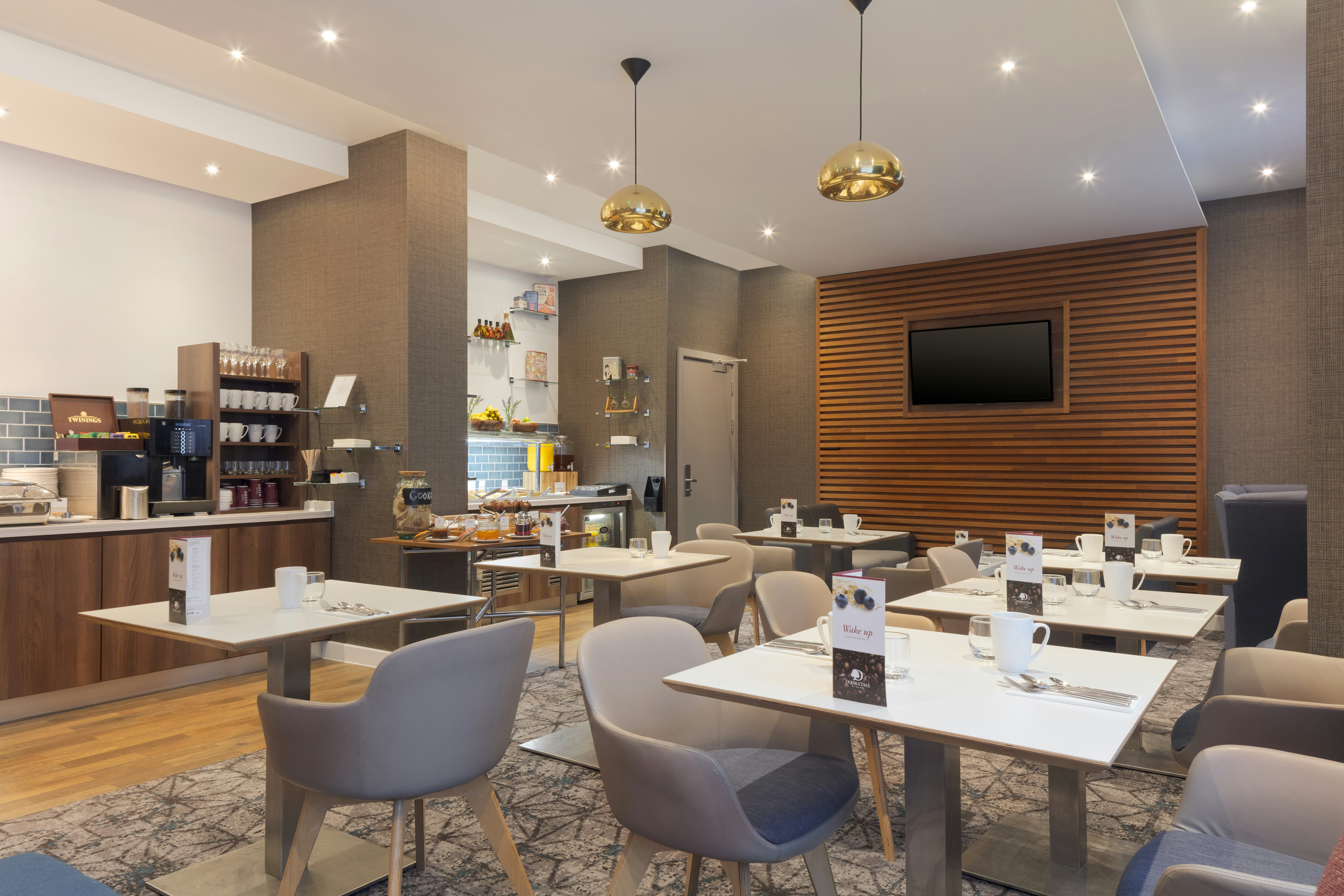 DoubleTree by Hilton London Angel Kings Cross 54/57