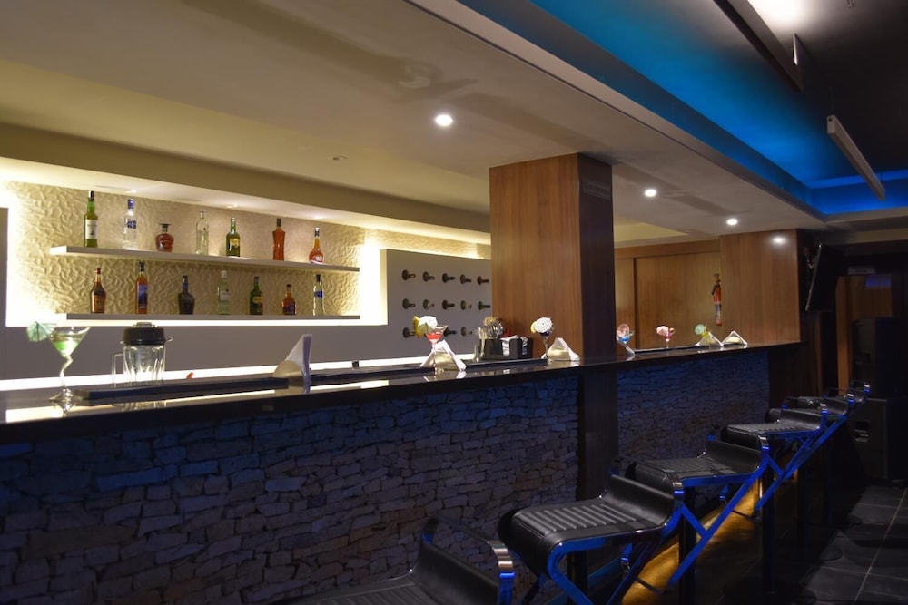 Hotel Kiscol Grands 30/40
