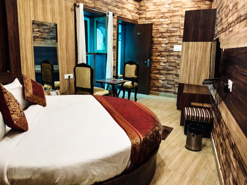 Dwivedi Hotels Sri Omkar Palace 13/37