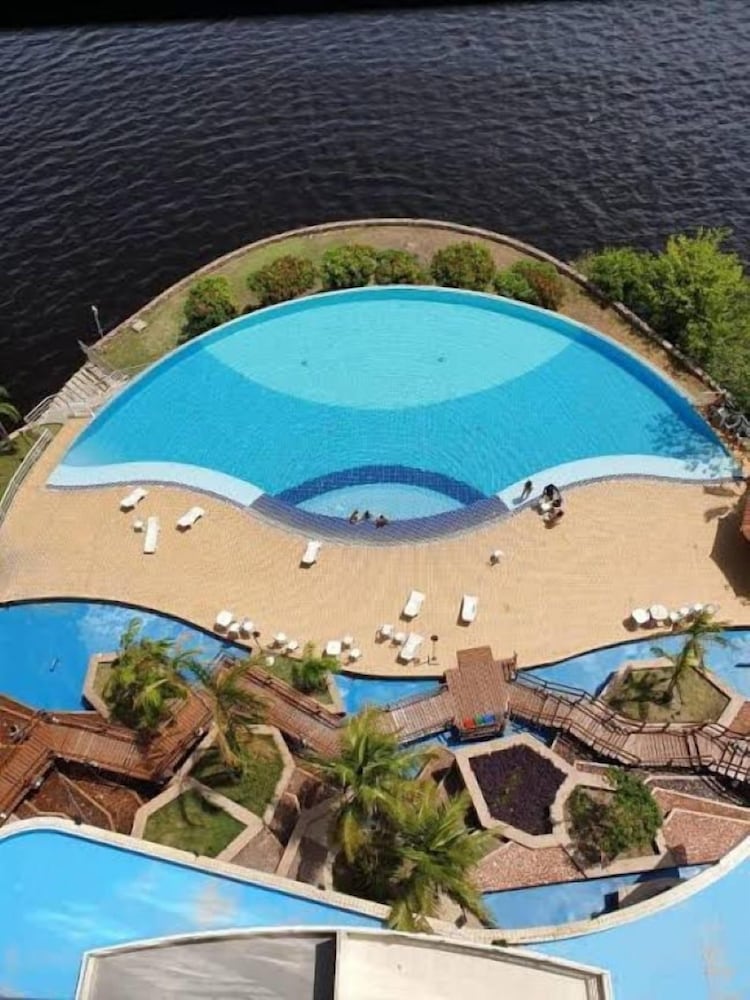 Tropical Executive Hotel 62/62