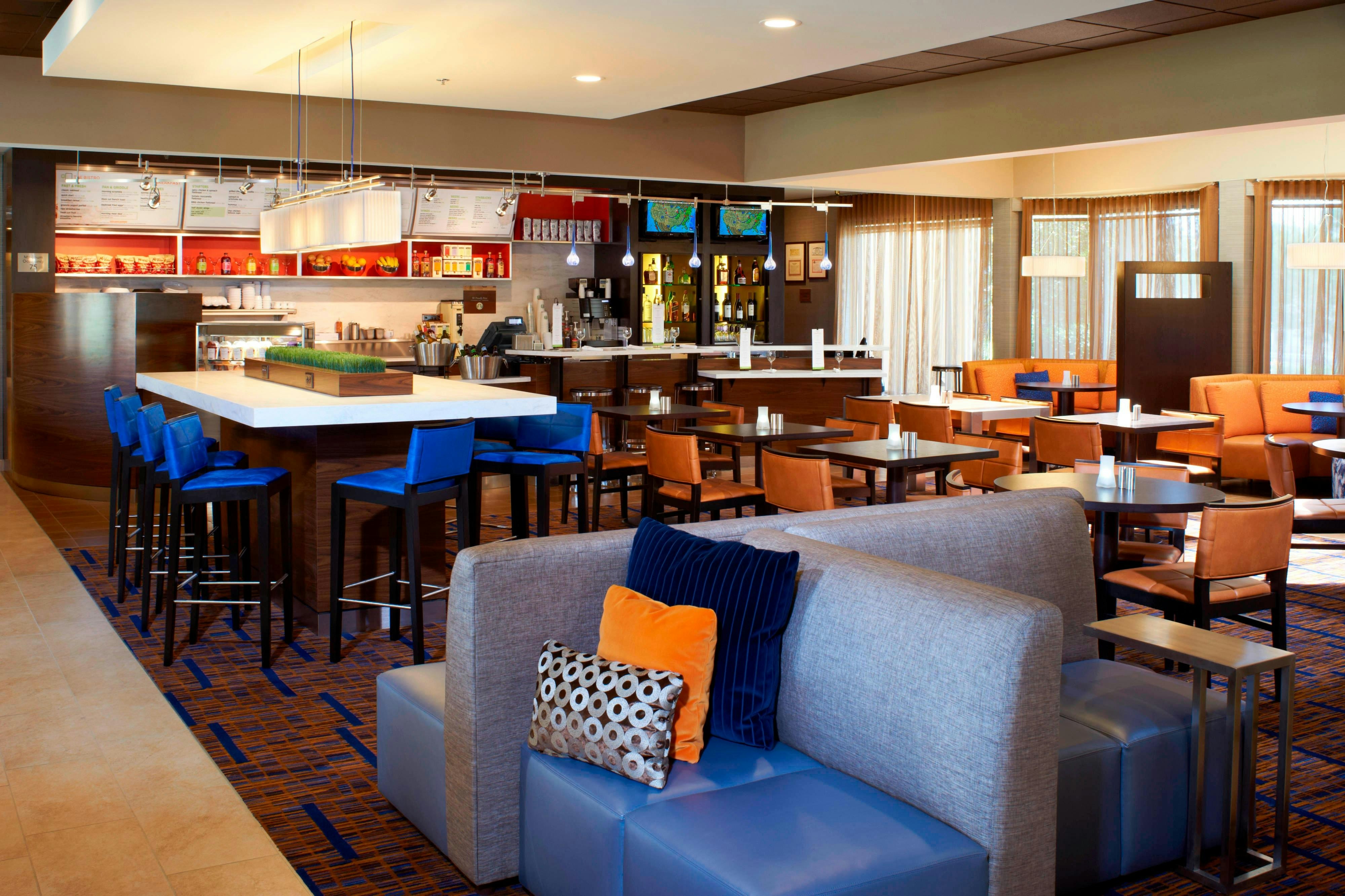 Courtyard by Marriott Chicago Deerfield 12/19