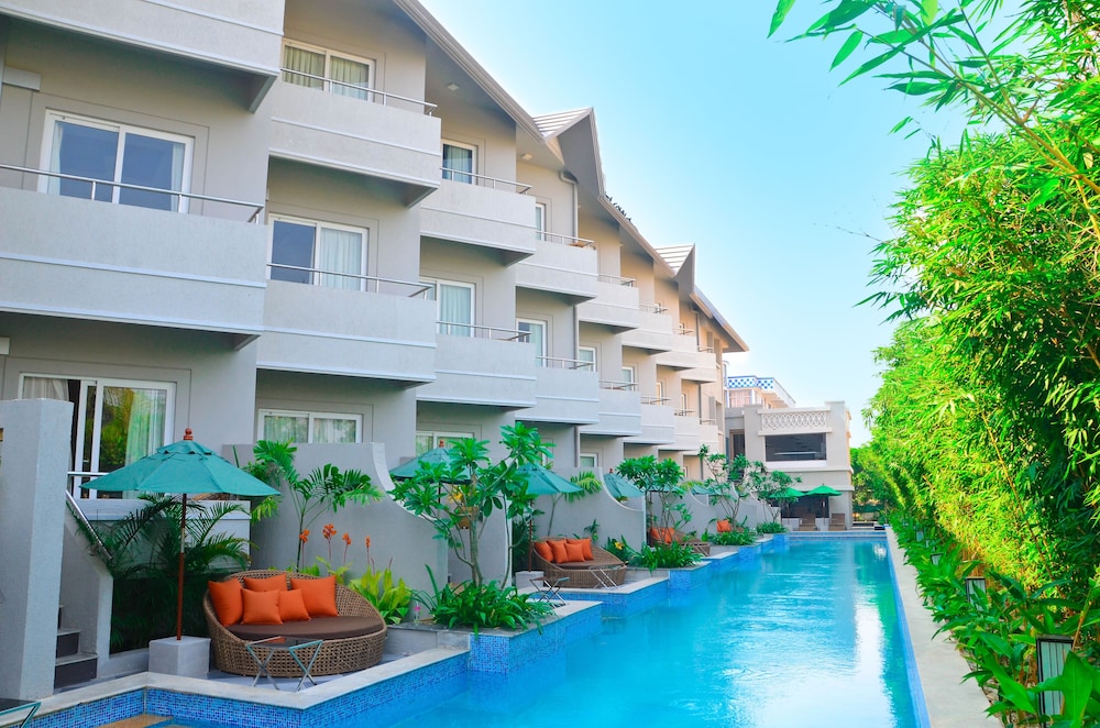 Pramod Convention & Beach Resort 1/46