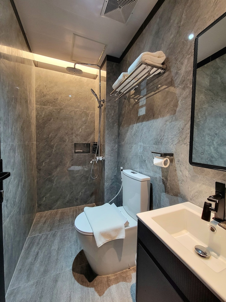 Eagle Hotel Wonosobo, Azana Hotels Collection 21/23