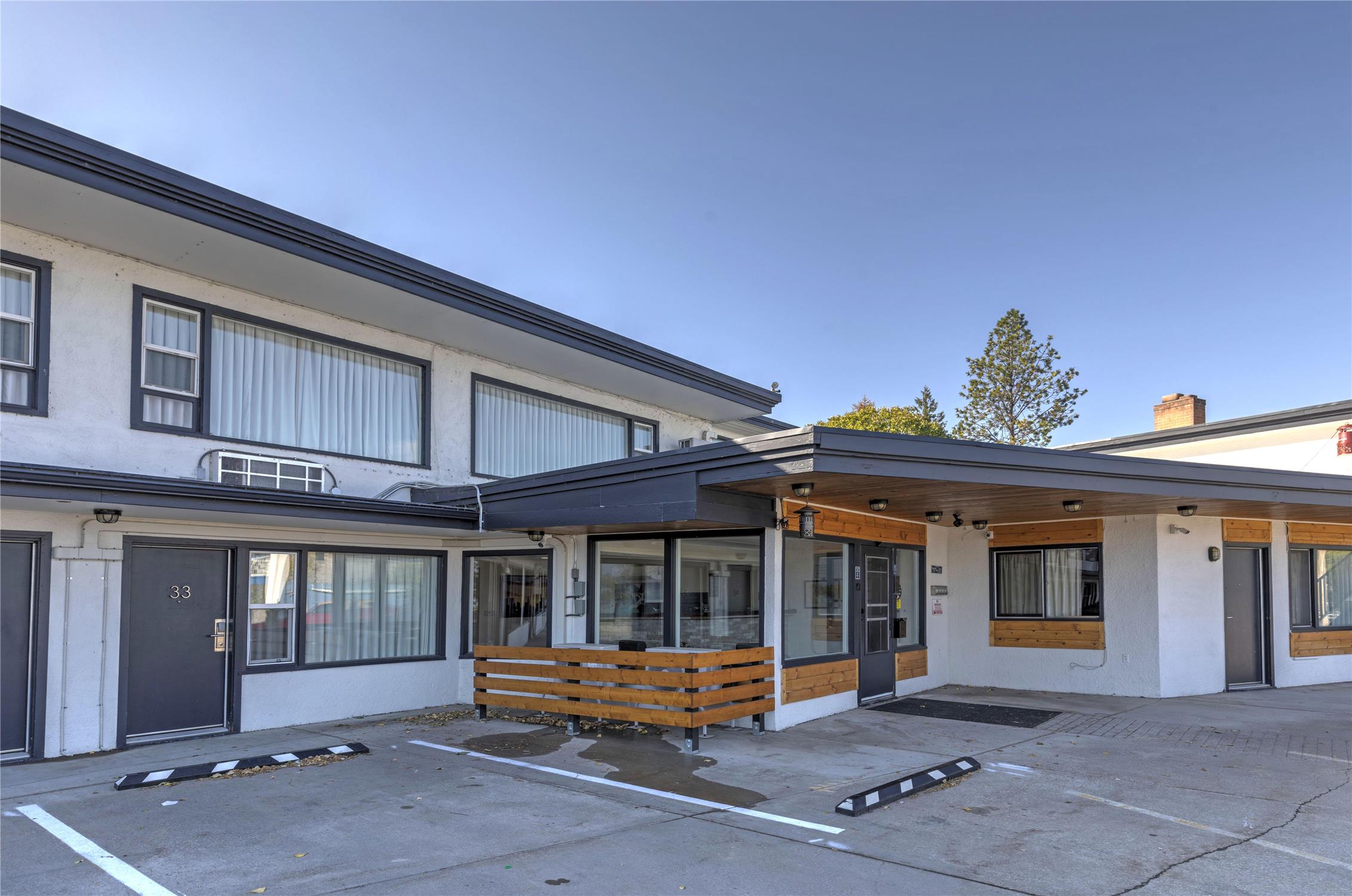 Americas Best Value Port Polson Inn 3/67