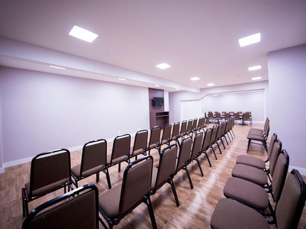 Vila Business Hotel 61/62