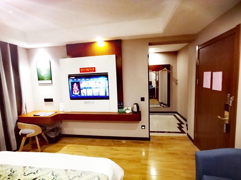 GreenTree Alliance Changzhou Jintan District Dongmen Street Hotel 28/42