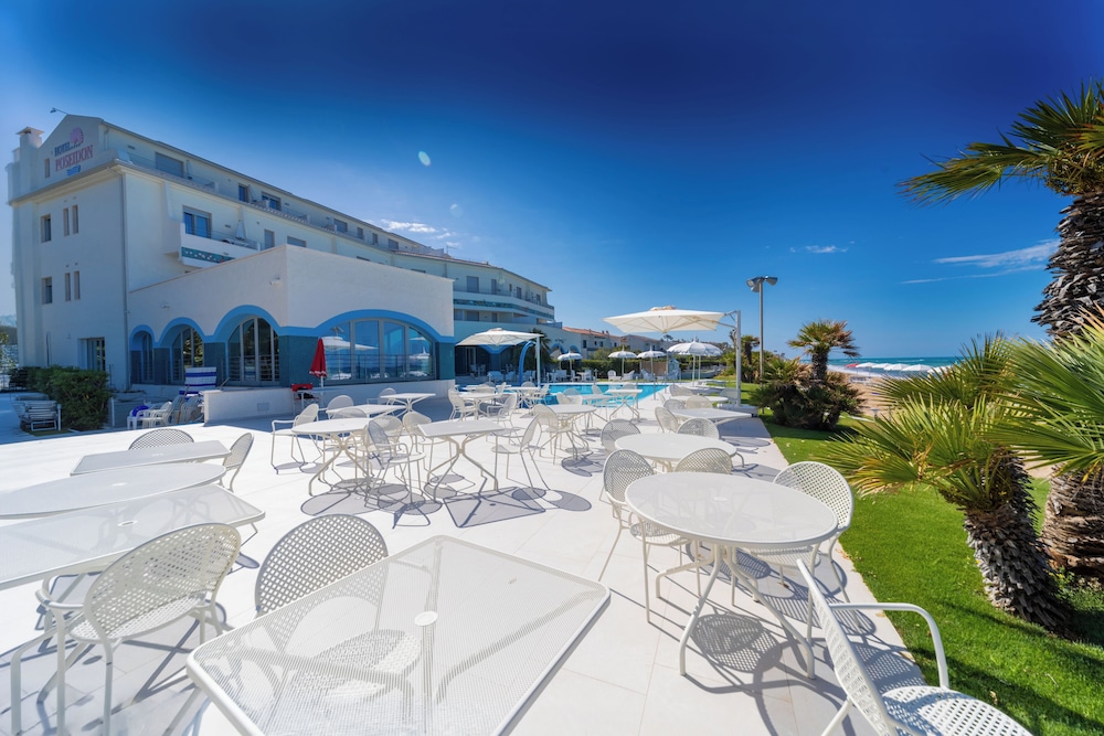 Hotel Poseidon 68/78