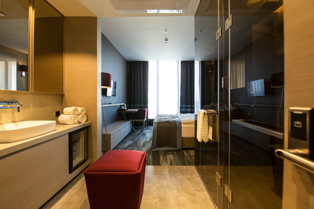 Vista Hotel 16/30