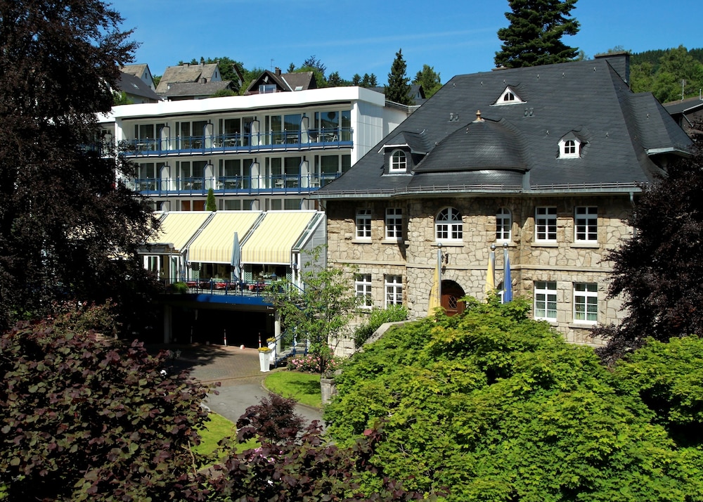 RUTERS PARKHOTEL 2/50