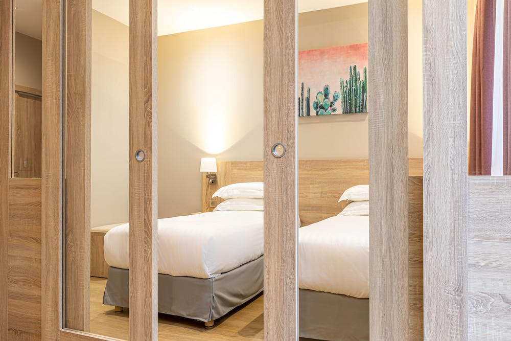 Paris d Issy Hotel Porte de Versailles 23/44