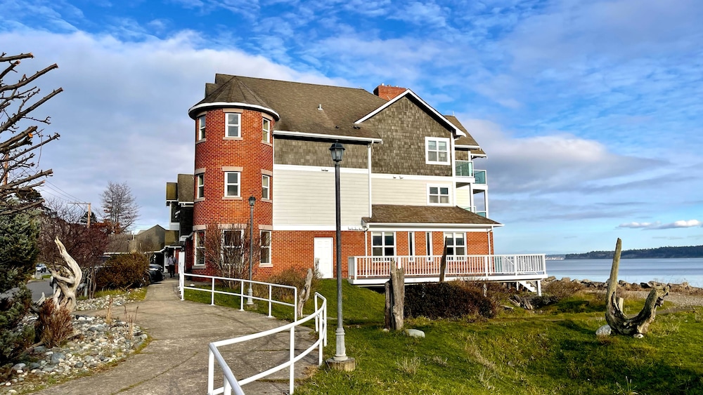 Tides Inn Suites in Port Townsend - WA