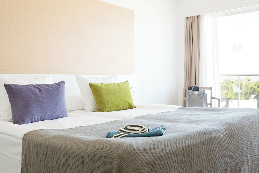 Sunprime Waterfront - Adults Only 7/36