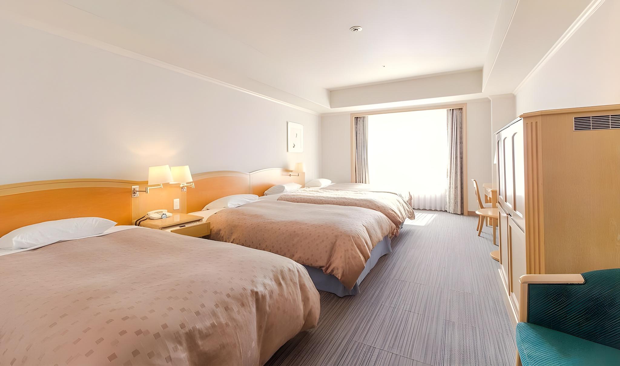 Semi Room, 3 Semi Double Beds