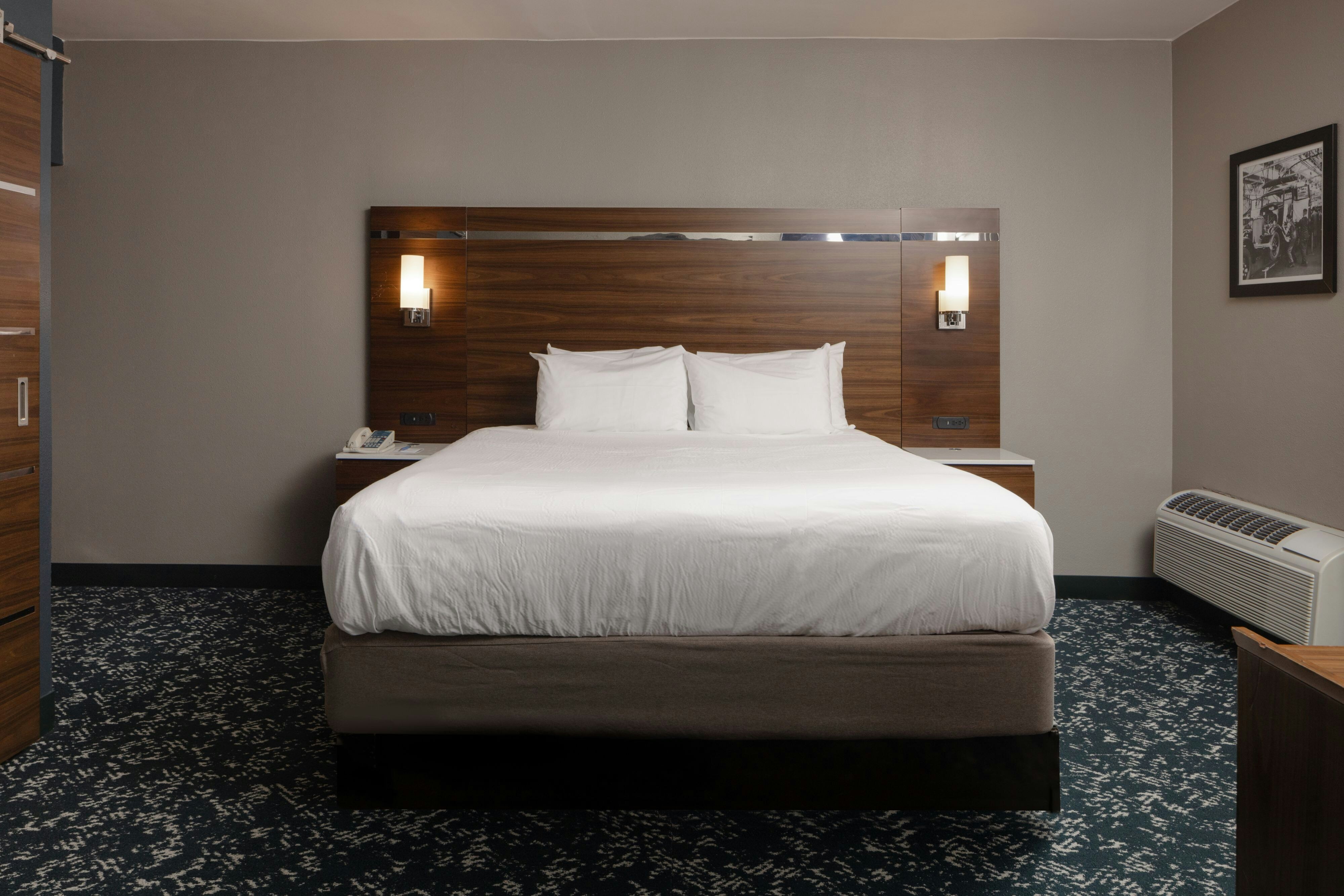 FOUR POINTS BY SHERATON DETROIT NOVI 15/63