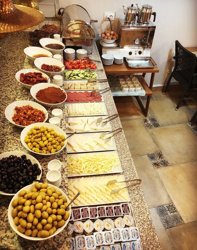 Sardinia Hotel 25/50