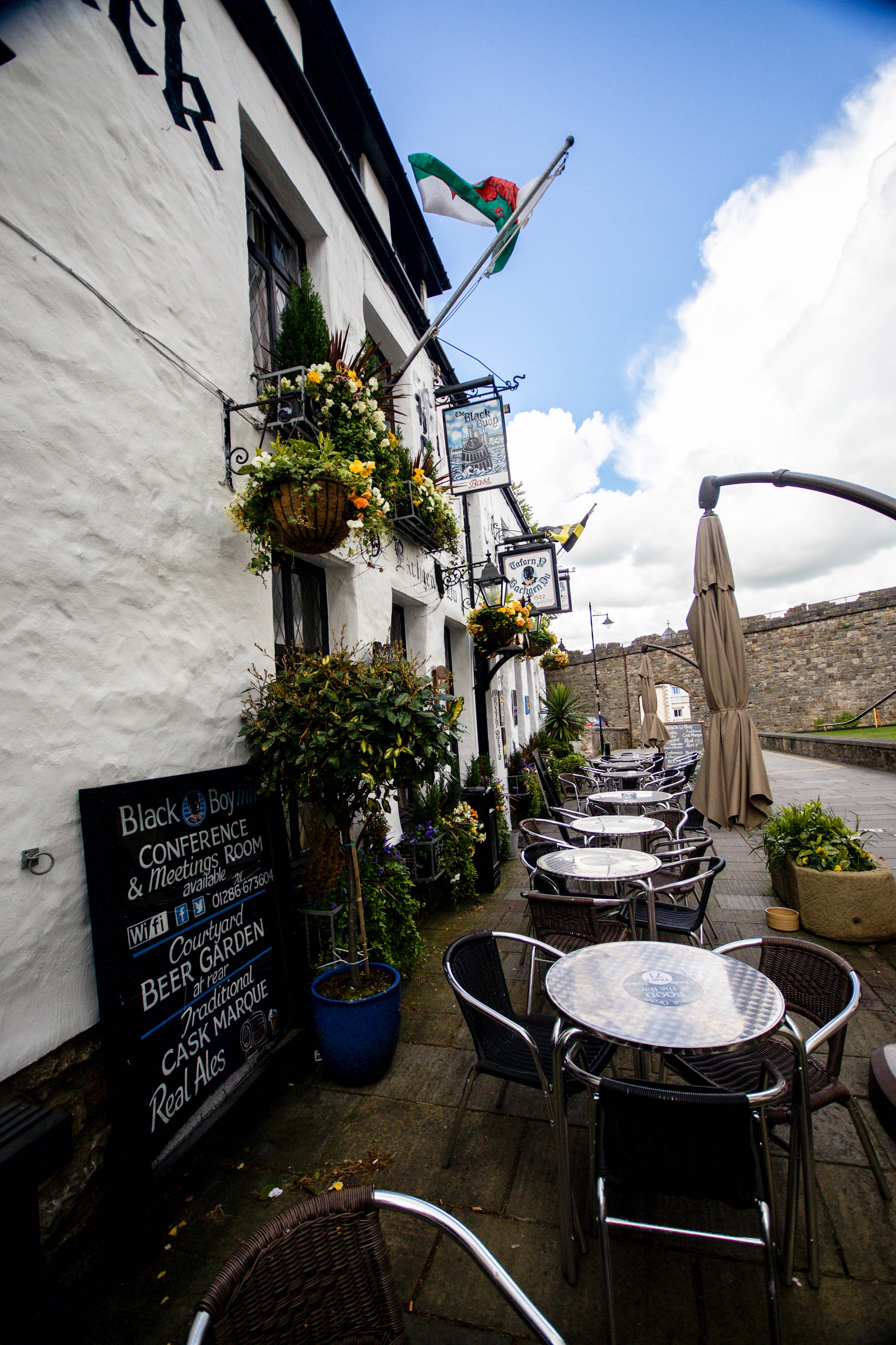 BLACK BOY INN 29/50