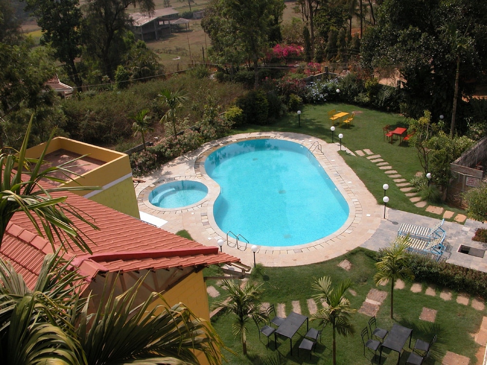 Hotel Coorg International 45/50