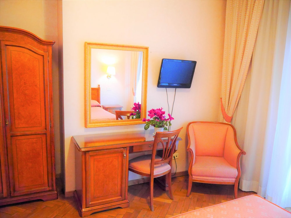 Hotel San Pietro 31/50