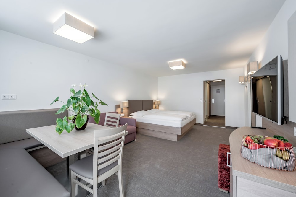 Hotel Lohmann 13/50