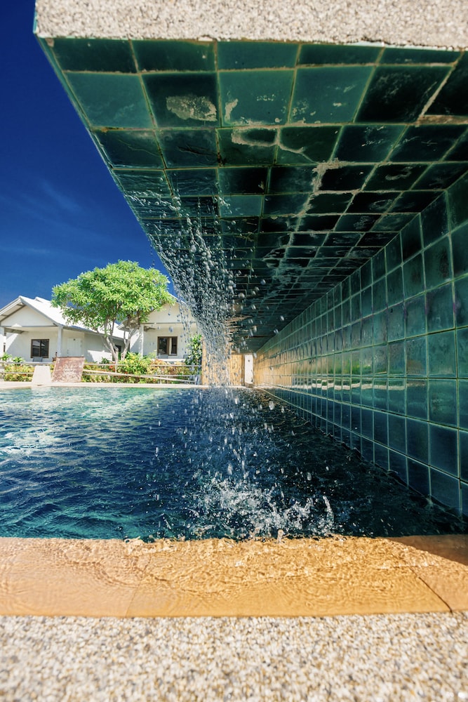 Bay Beach Resort 45/50