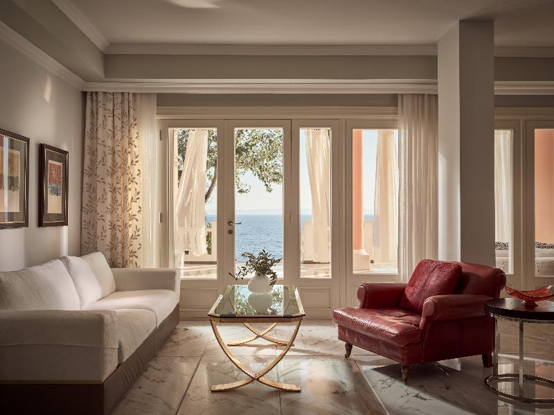 Mandarin, Villa