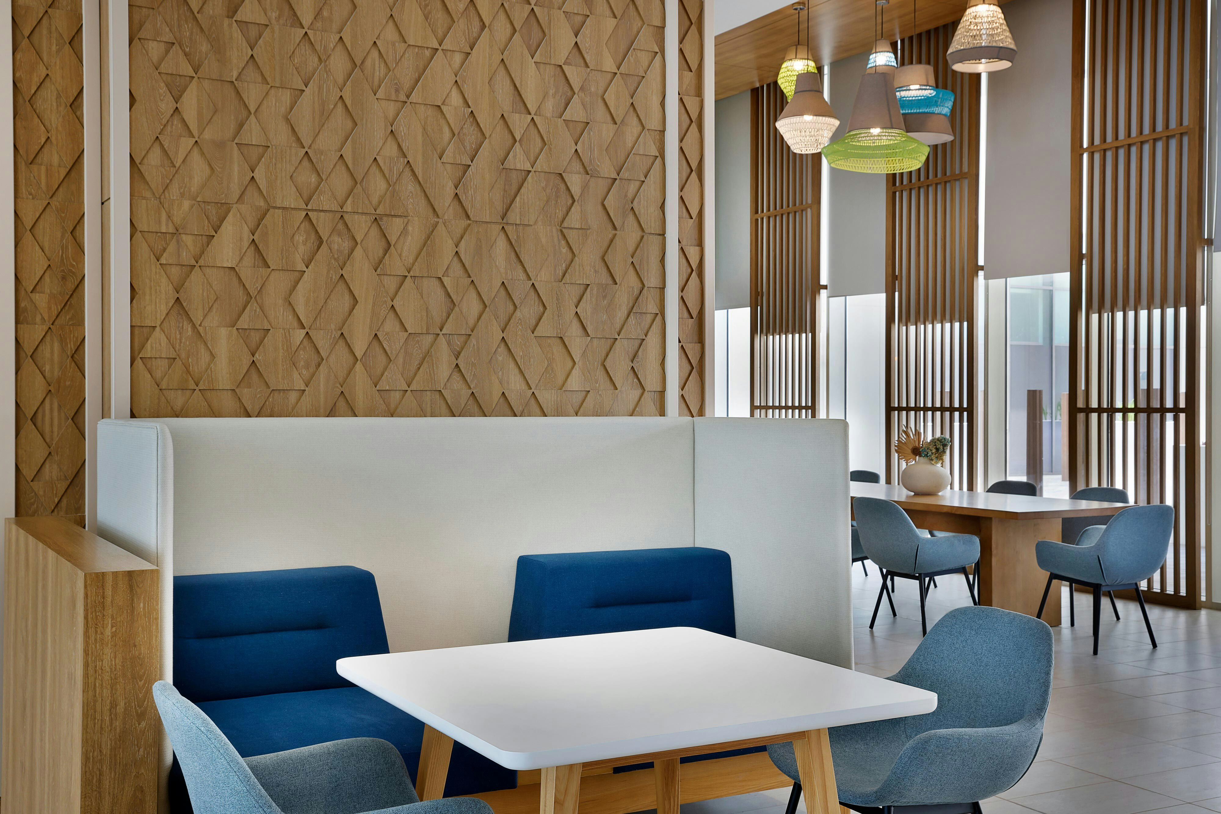 Element Dubai Airport 28/36
