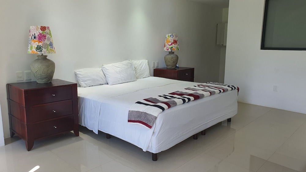 Nirvana Hostel Cancun Hotel Zone 7/51