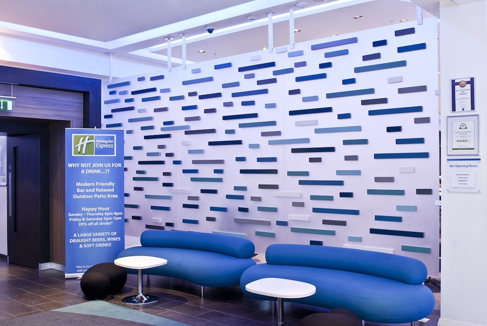 Holiday Inn Express Manchester City Centre Arena By IHG 45/63