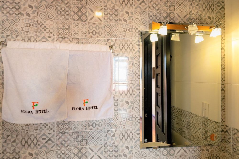 Flora Hotel Hue 44/75