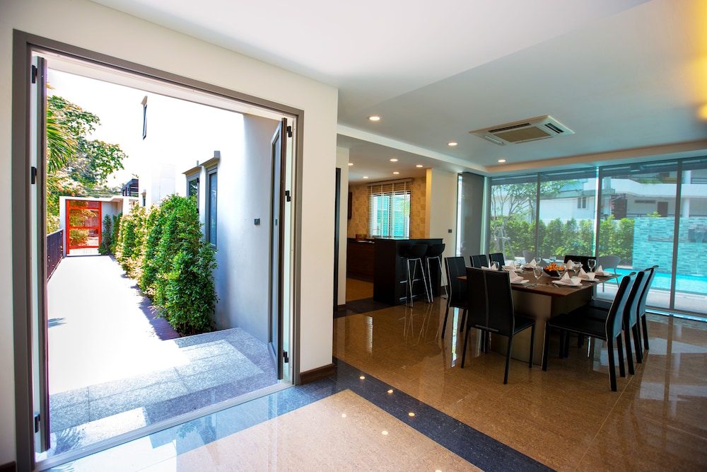 Villa Navin Resort 77/78